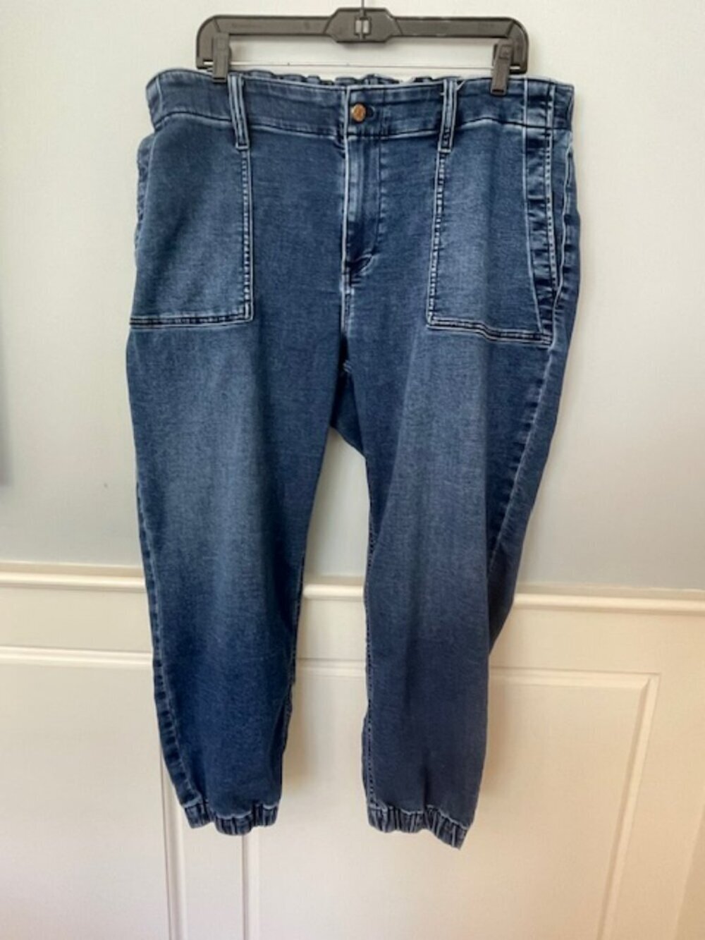 J. Crew Factory Denim Utility Jogger SweatPant Jeans in Signature Stretch 34 Pet - Picture 3 of 10